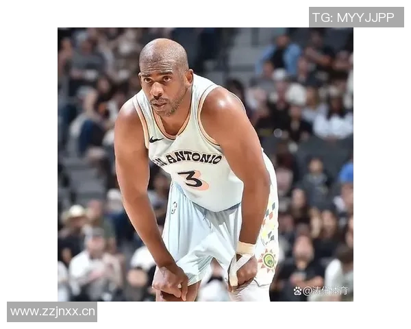 保罗适应快船角色变化努力实现生活与篮球的完美平衡