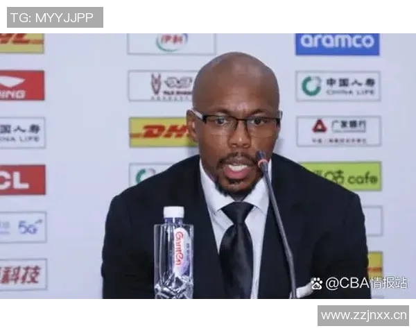 奥科吉坦言愿意接受乌度卡指导强调球员需重视教练的建议价值 奥科吉坦言愿意接受乌度卡指导强调球员需重视教练的建议价值