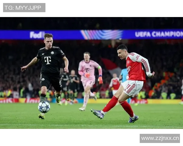 备战欧冠之路拜仁全队合练格纳布里基米希状态回暖