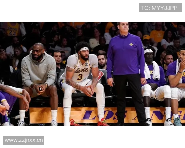 王猛回顾詹姆斯决定2的影响朋友们熬夜后纷纷吐槽不已