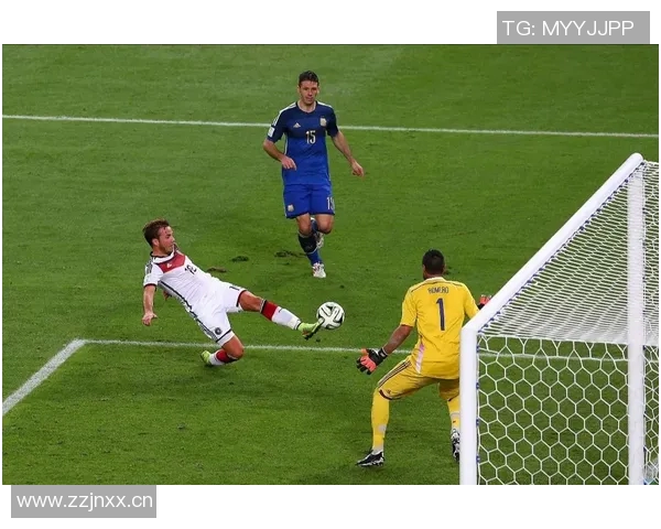 格策回忆14世界杯决赛绝杀瞬间称梅西始终是自己心中的偶像